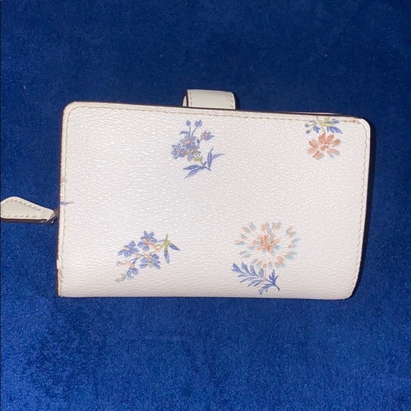 SOLD - Picture 4 of 4